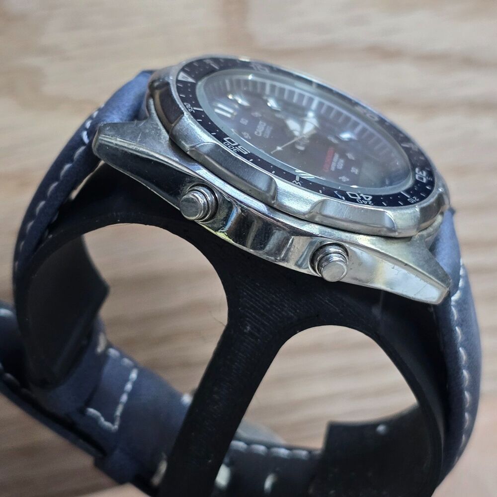 Vintage Casio AMW-320R Arnie Ana-Digi Alarm Chronograph Blue Leather - Picture 4 of 8